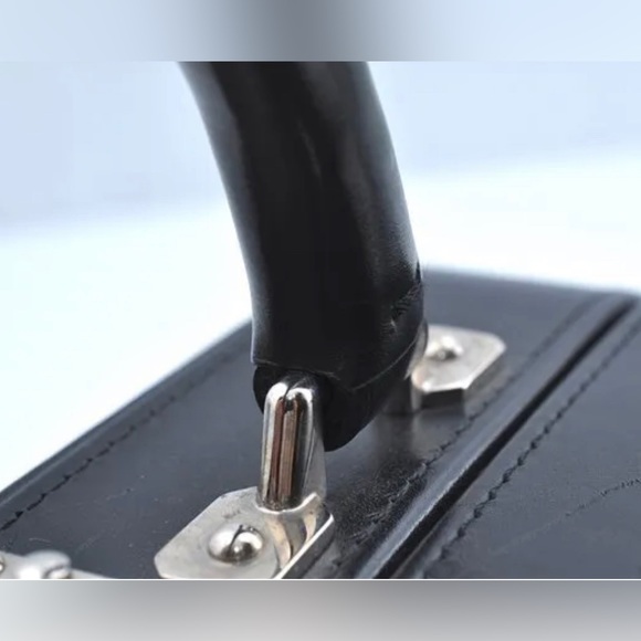 Louis Vuitton Valisette Monogram Glacé MM Handbag - Picture 12 of 12